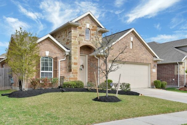 https://JulieJomes.NewConstructionHomesForYou.com